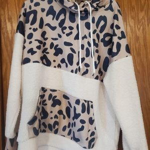 COPY - Cowlneck leopard fleece sweatshirt
